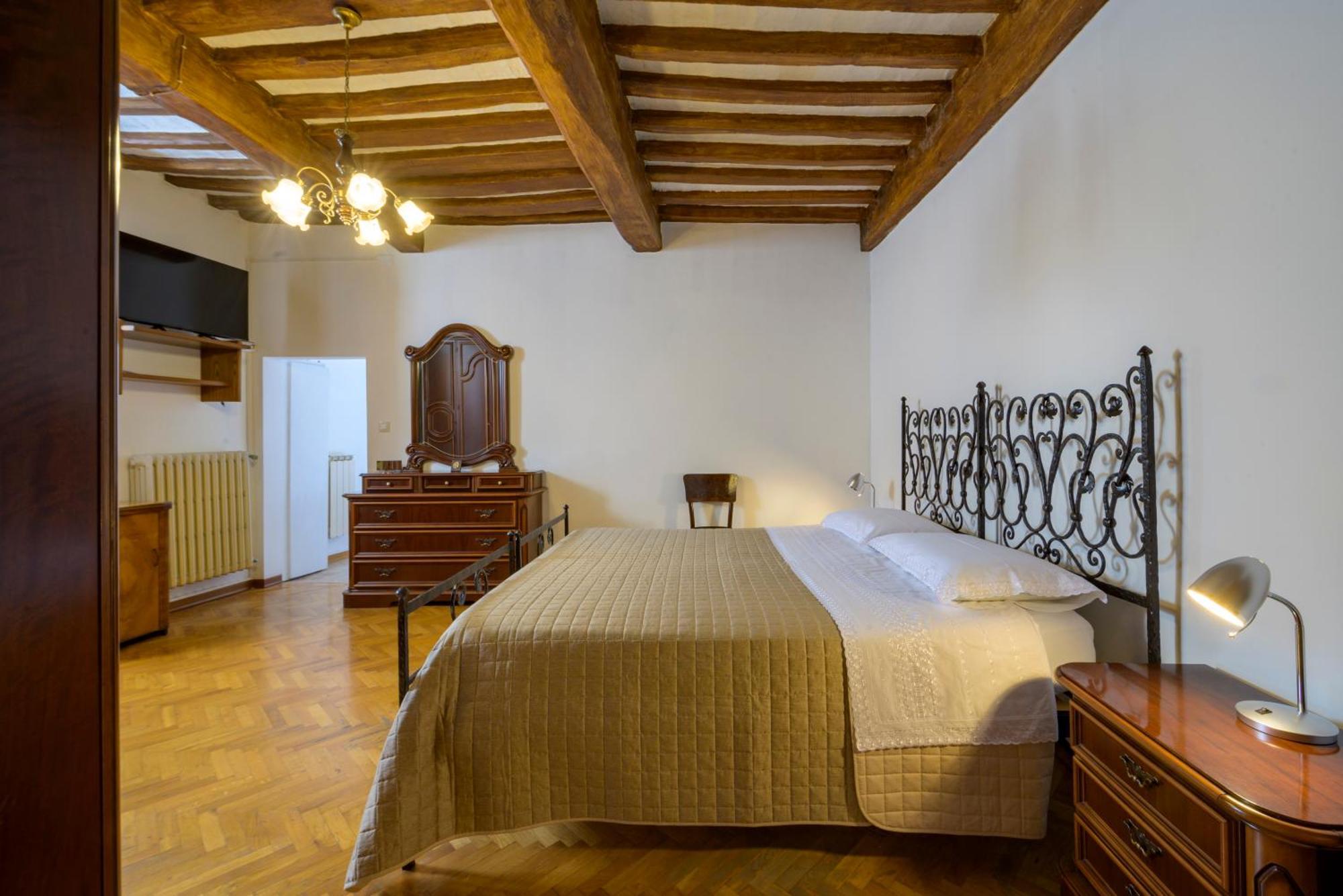 Appartamento Via Mazzini 23A Gubbio Esterno foto